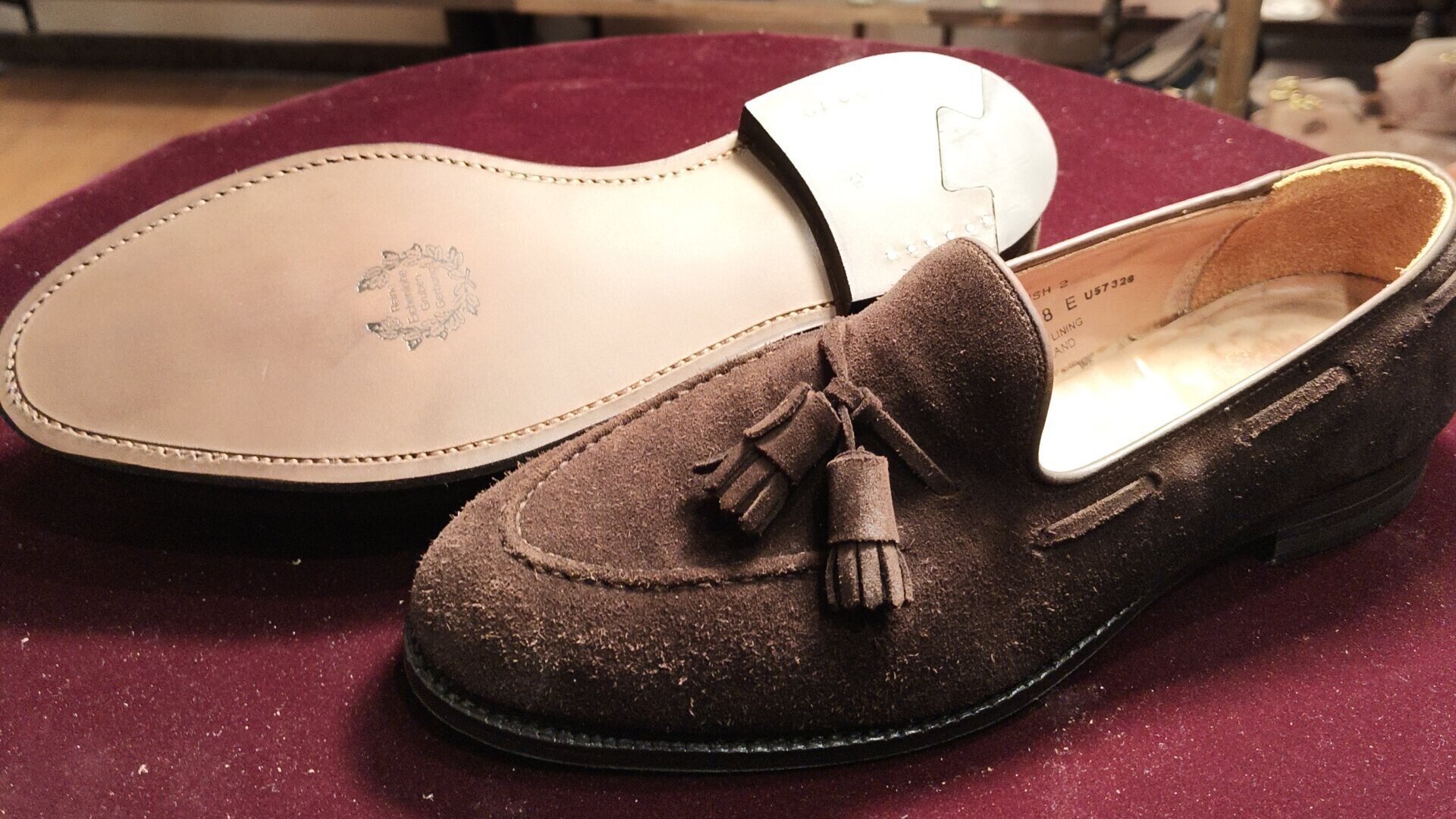 クロケット＆ジョーンズ タッセルローファー 修理後 レザーオールソール交換により美しく仕上がった完成状態