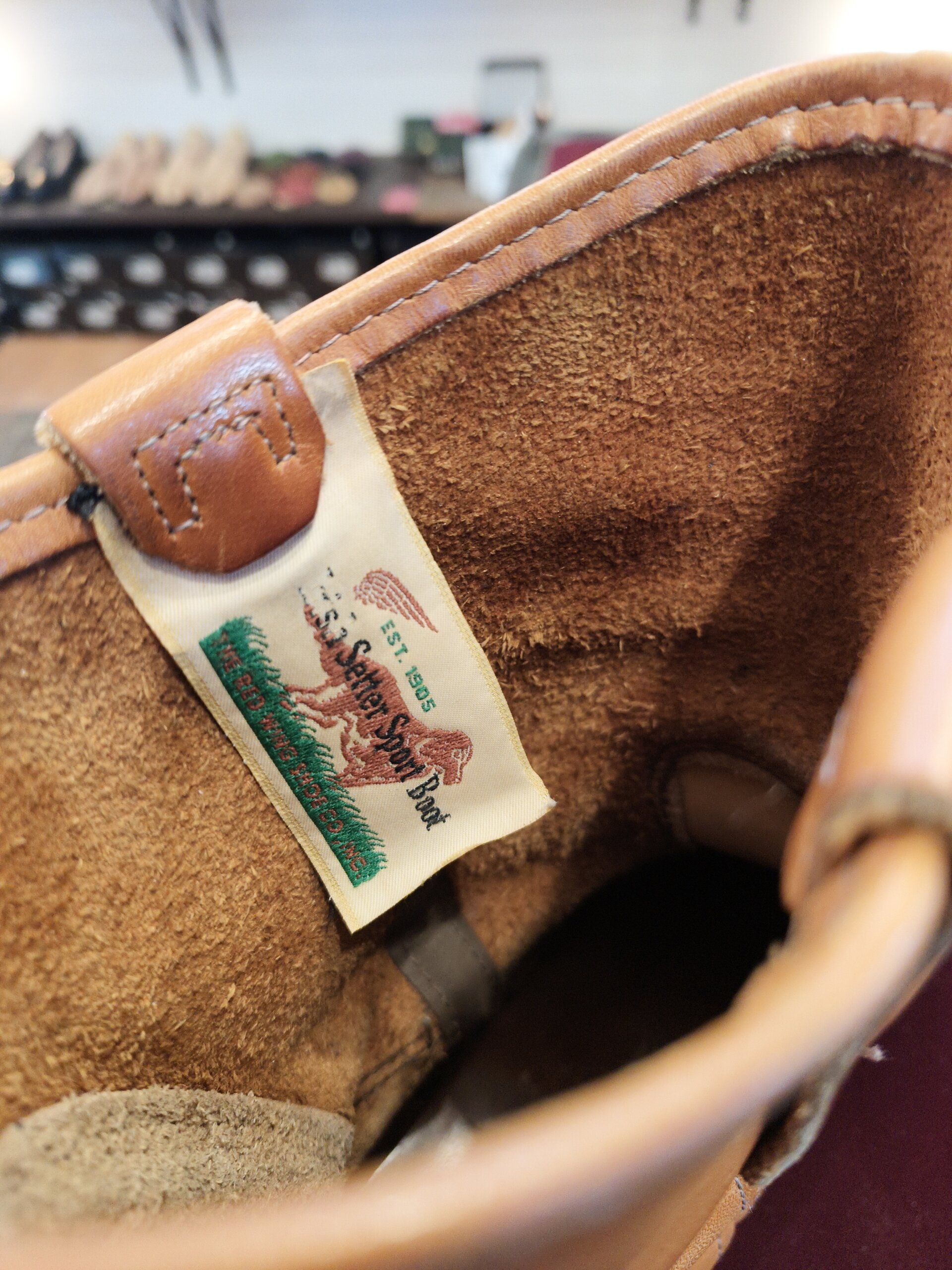 カスタムオールソール後のレッドウィング アイリッシュセッター スポーツブーツ 内部タグと革の状態