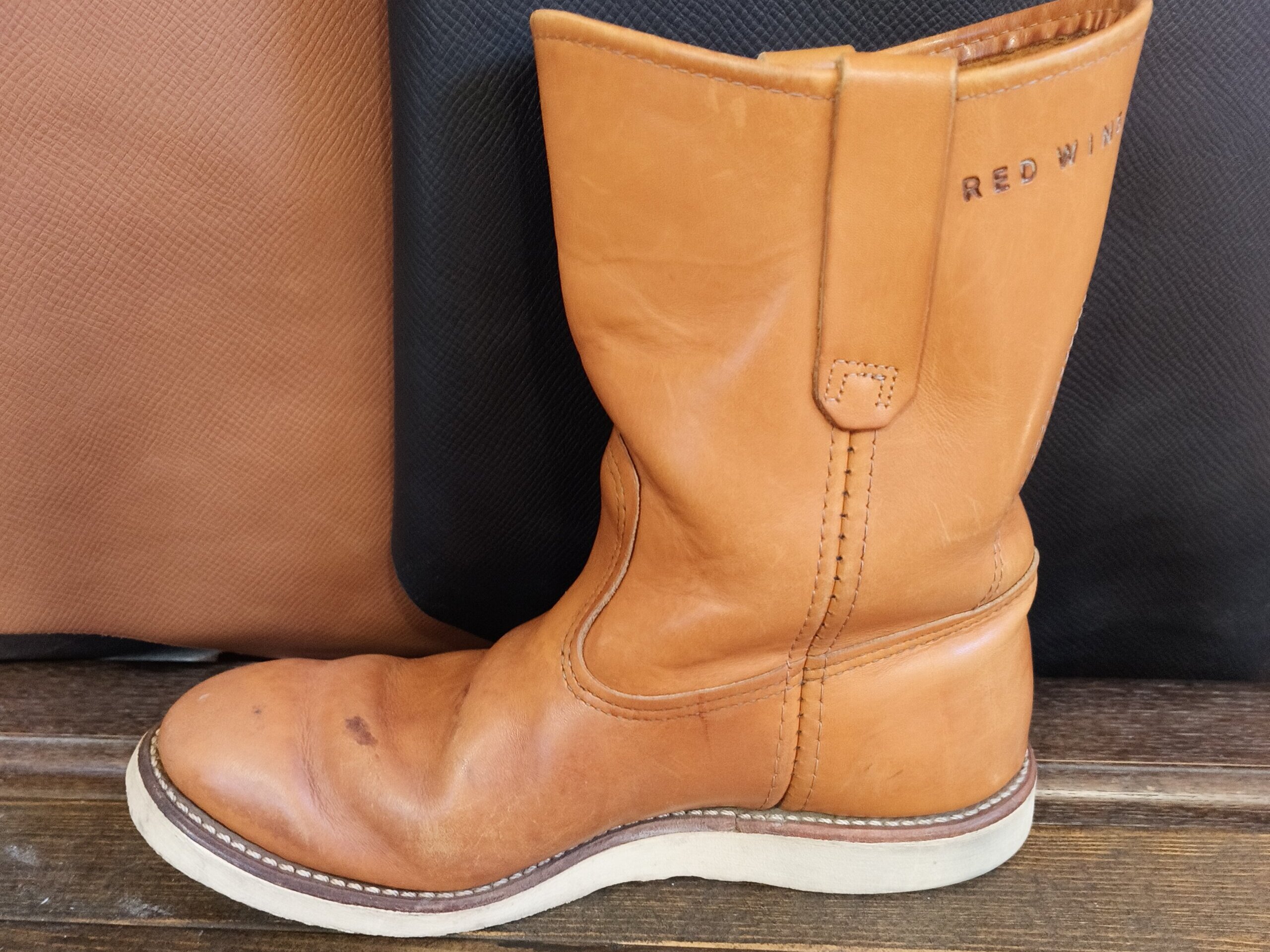 カスタムオールソール前のレッドウィング アイリッシュセッター スポーツブーツ外観