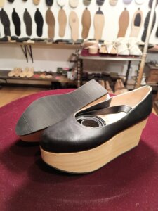 ヴィヴィアンウエストウッド ロッキンホース オールソール修理後 仕上がり