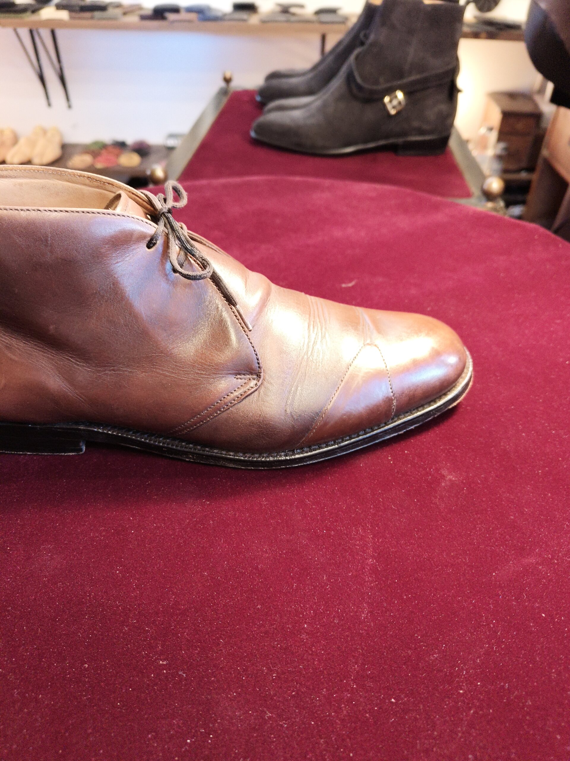 チャーチ カスタムグレード アッパー革破れ修理 施工後 トゥ周り｜横浜 靴修理