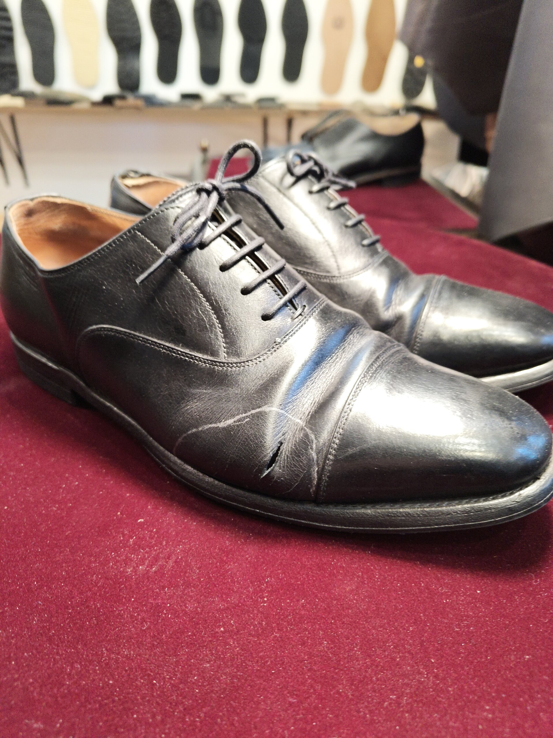 SCOTCH GRAIN（スコッチグレイン）履き口内側の傷み（ビフォー）｜横浜 靴修理・郵送 靴修理