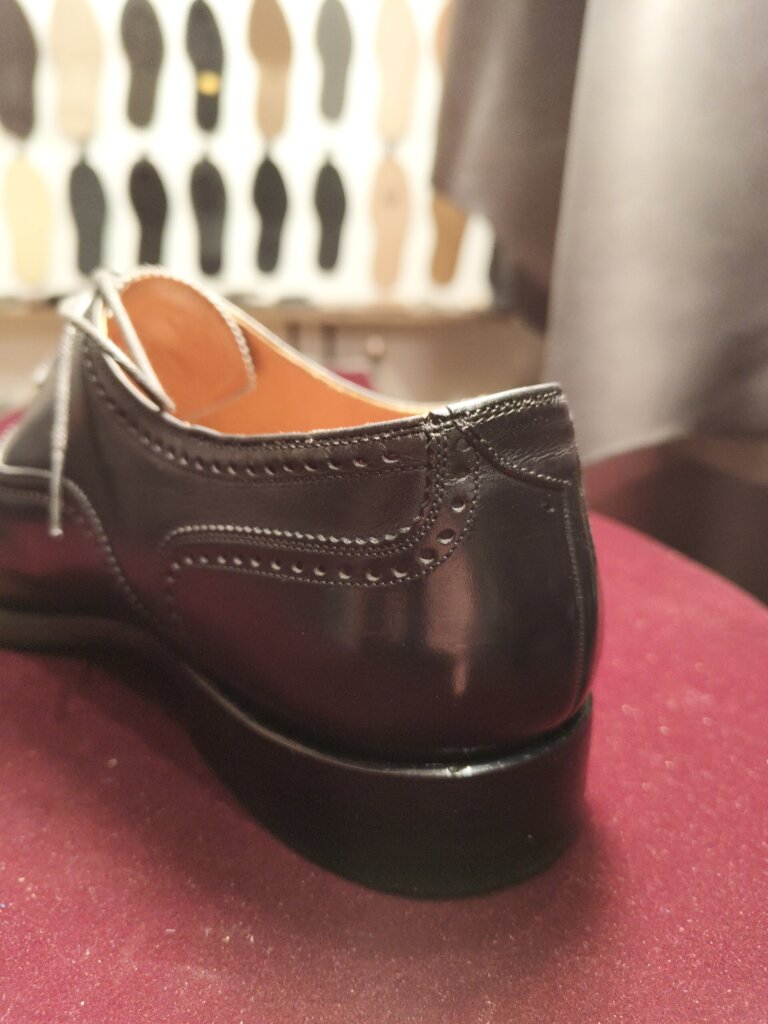 スコッチグレイン 靴修理 横浜｜履き口裂け修理とカウンターライニング修理後（トップリフト交換 アフター）