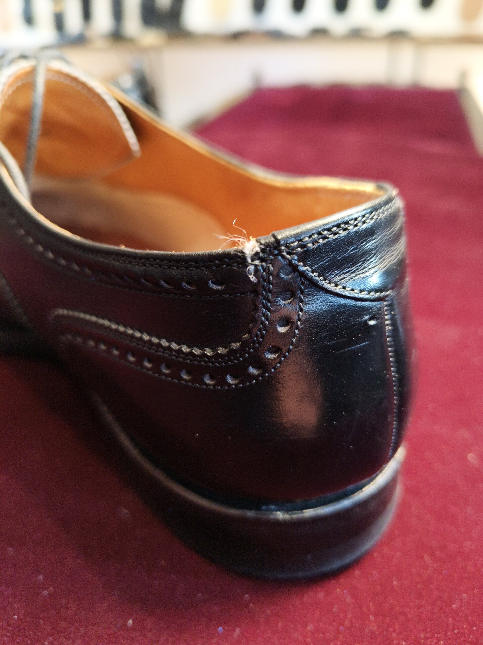 スコッチグレイン 靴修理 横浜｜履き口の裂け（トップライン破れ）修理前の状態