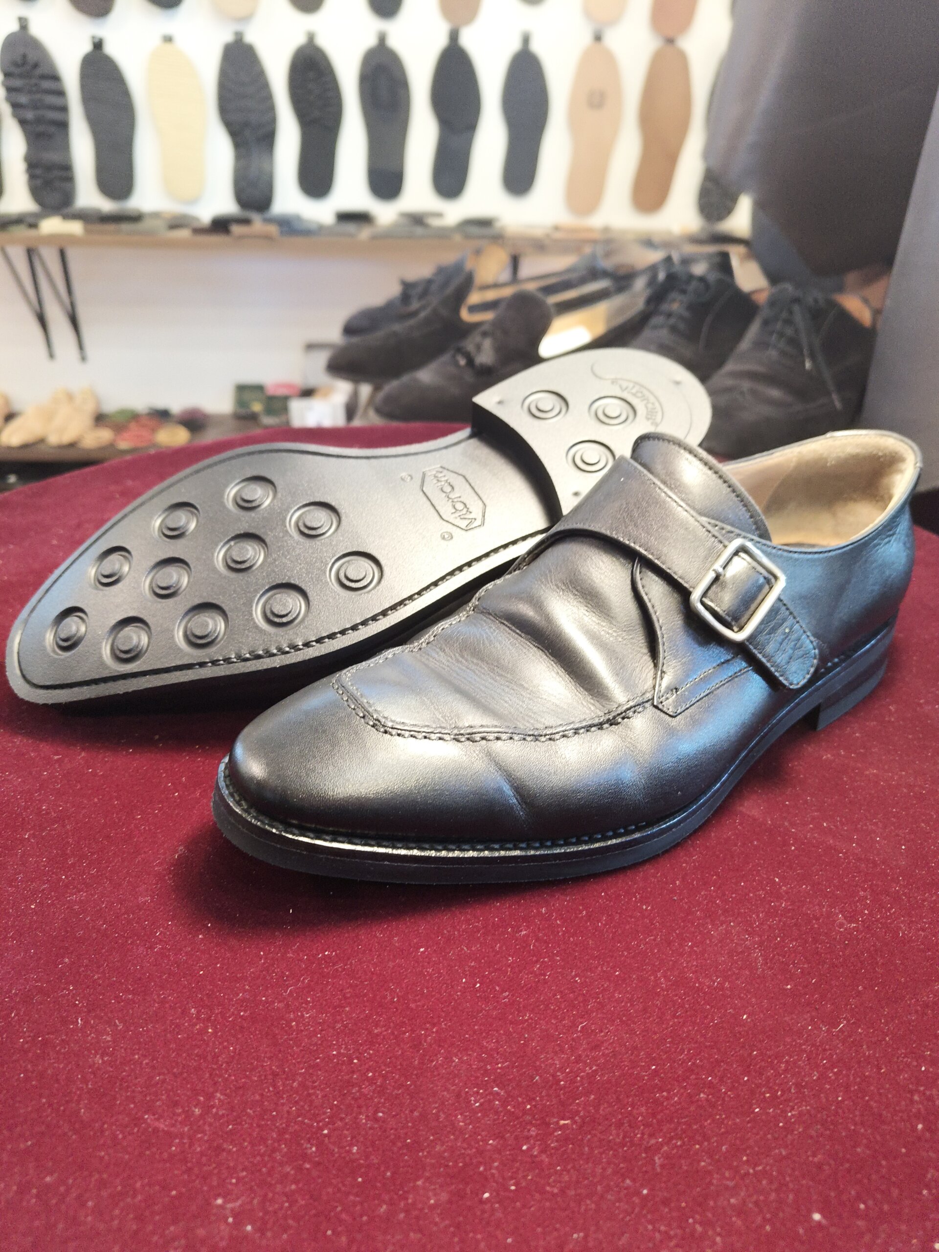 ヤンコ革靴のオールソール修理後全体像、郵送対応も可能な横浜の靴修理専門店