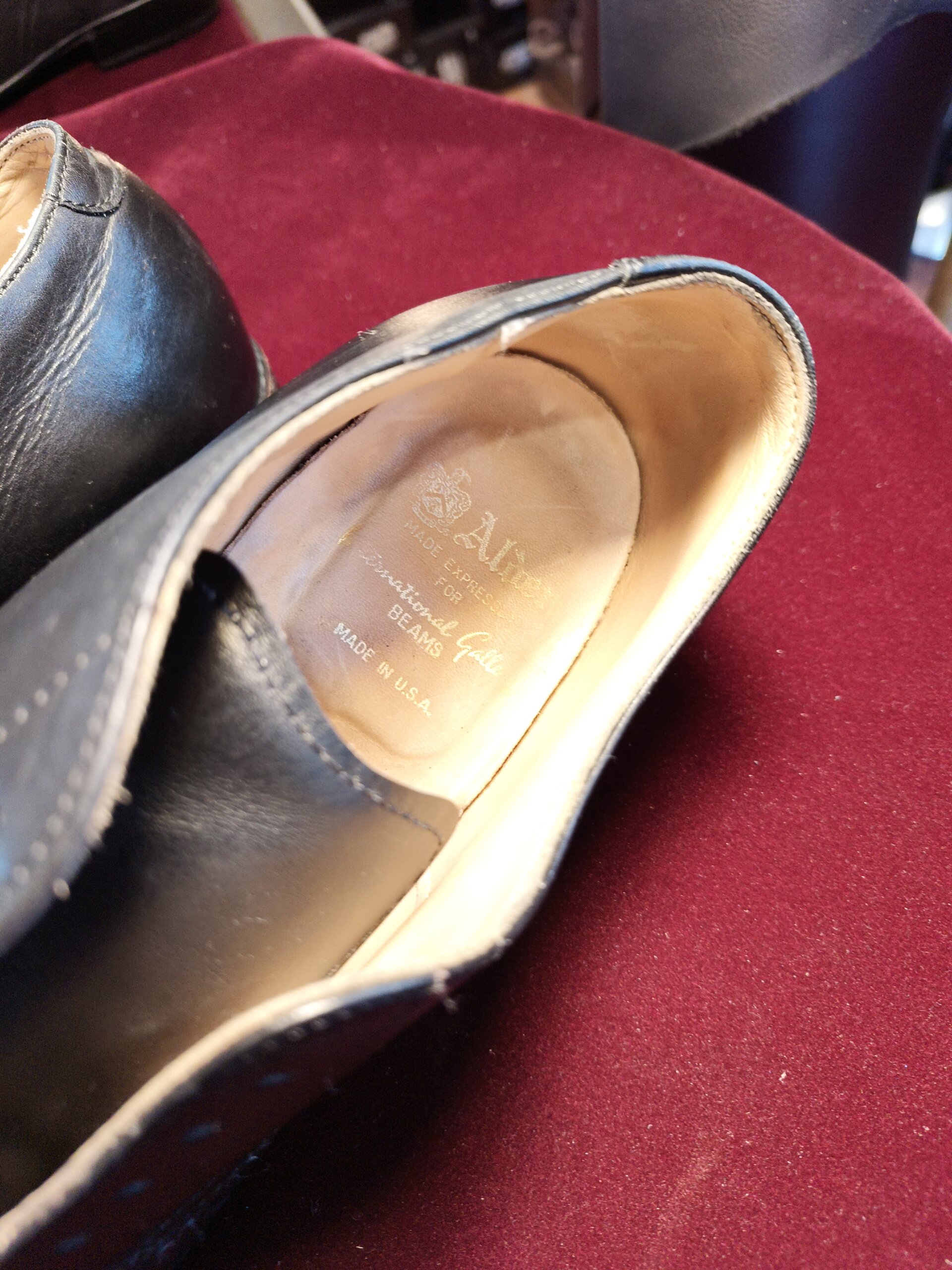 オールデン 靴修理 横浜｜ALDEN刻印インソールと履き口まわりの状態（アフター）