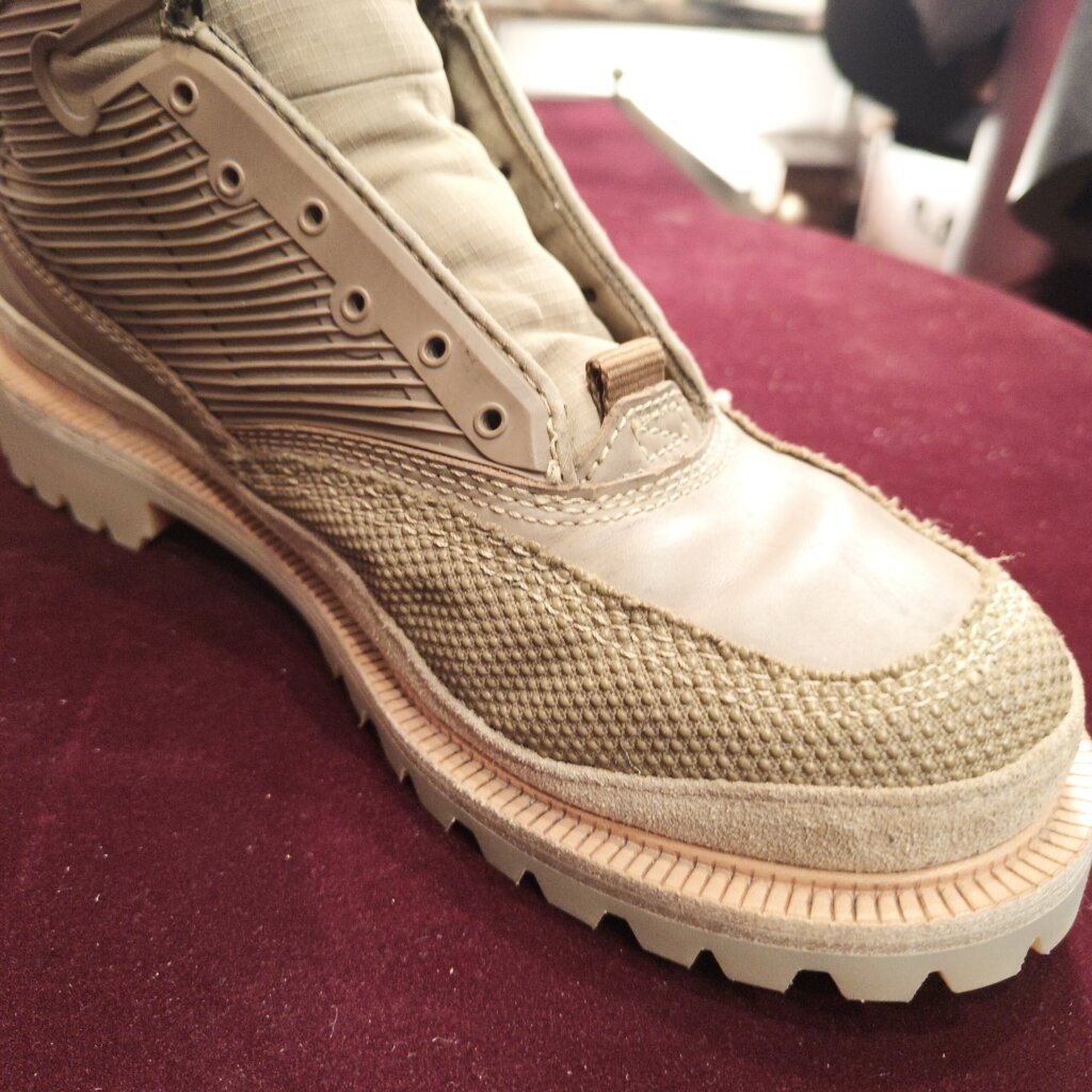 LALEDのカスタムオールソール修理後 アウトソールの仕上がり