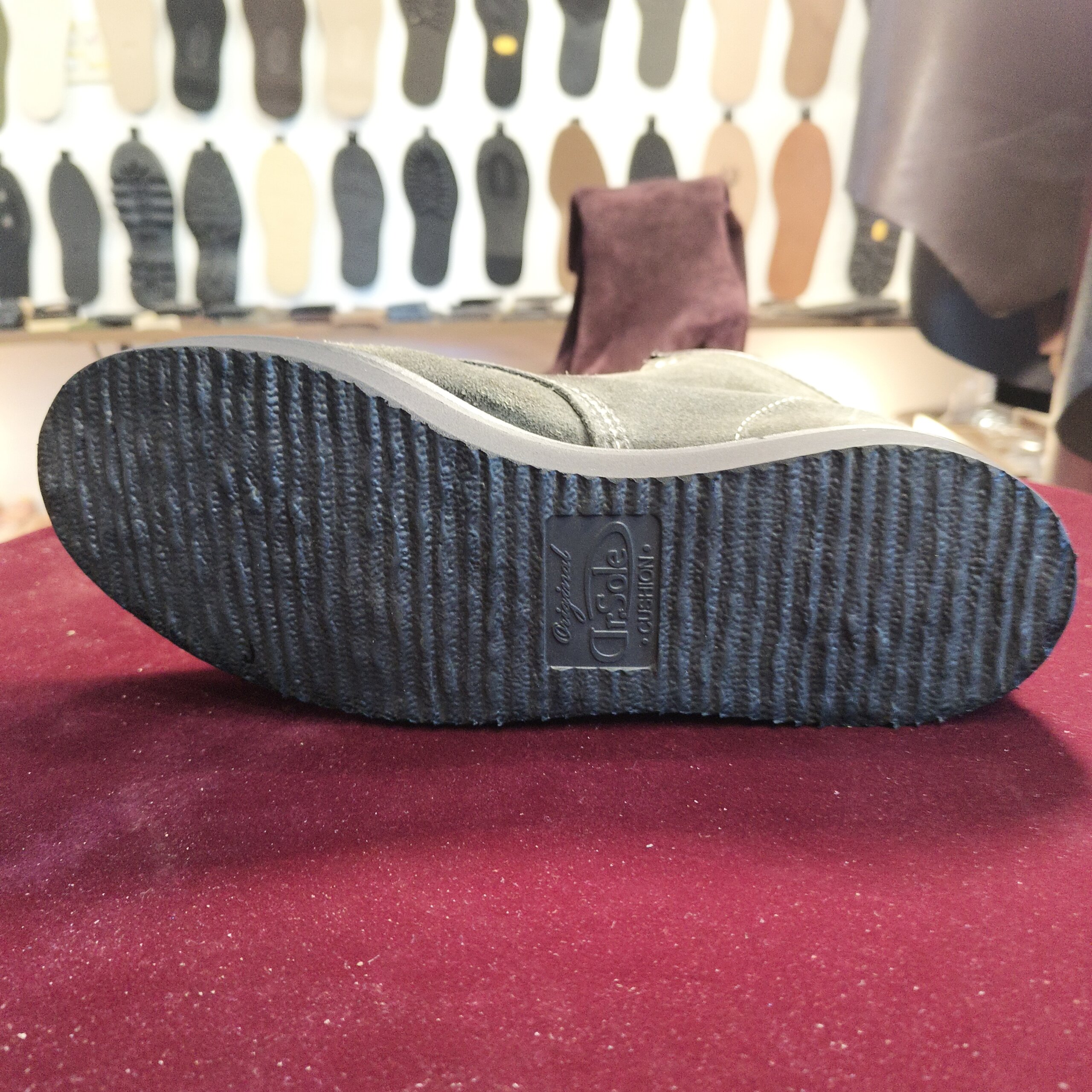 レッドウィング8874の新品アウトソール（Dr.Sole Cushioning）オールソール後