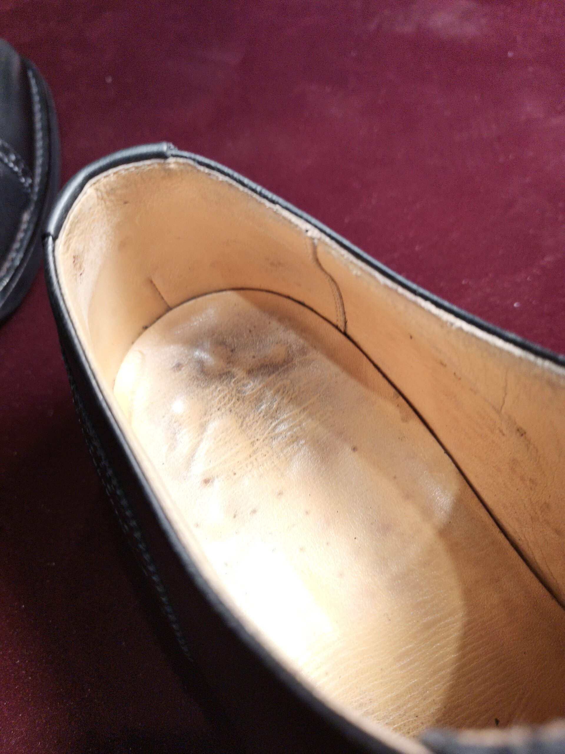 トレーディングポスト 靴修理 オールソール後のインソール状態（仕上がり）横浜 靴修理 郵送