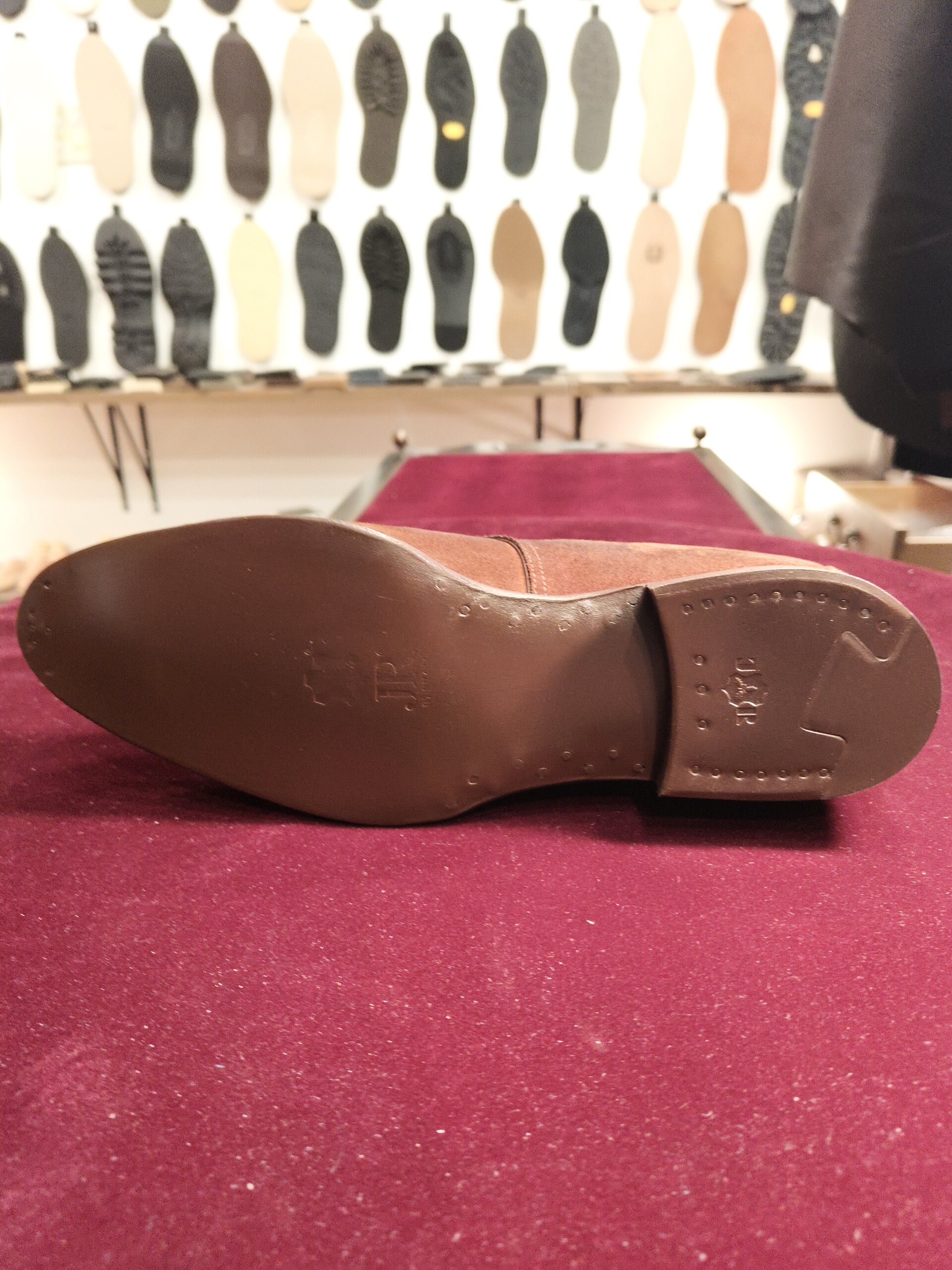 トレーディングポスト 靴修理 全国対応｜オールソール修理後の靴底全体（アフター）