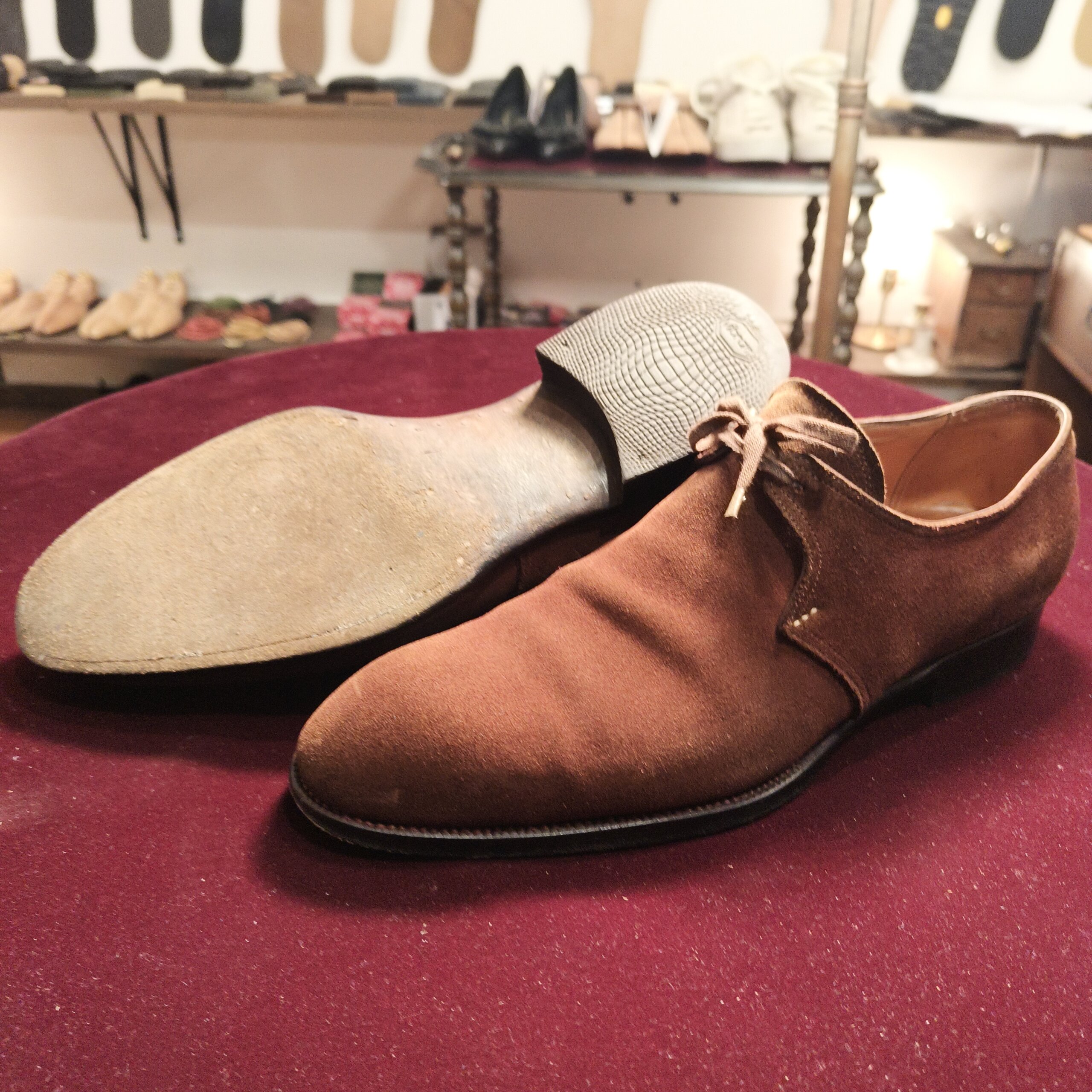 トレーディングポスト 靴修理 横浜｜オールソール修理前の全体写真（ビフォー）