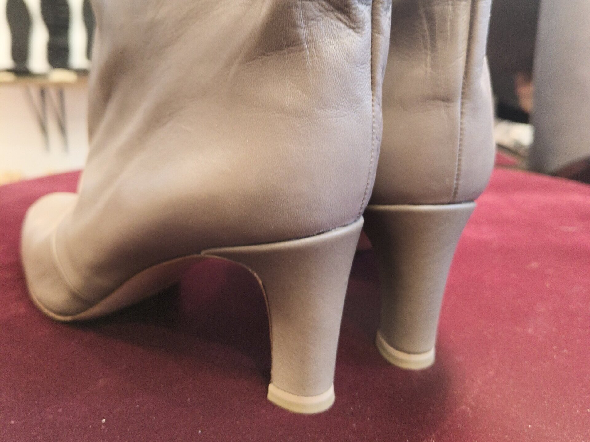 靴修理 横浜｜ヒール巻き革交換後の仕上がり（ヒール巻き革修理 アフター）