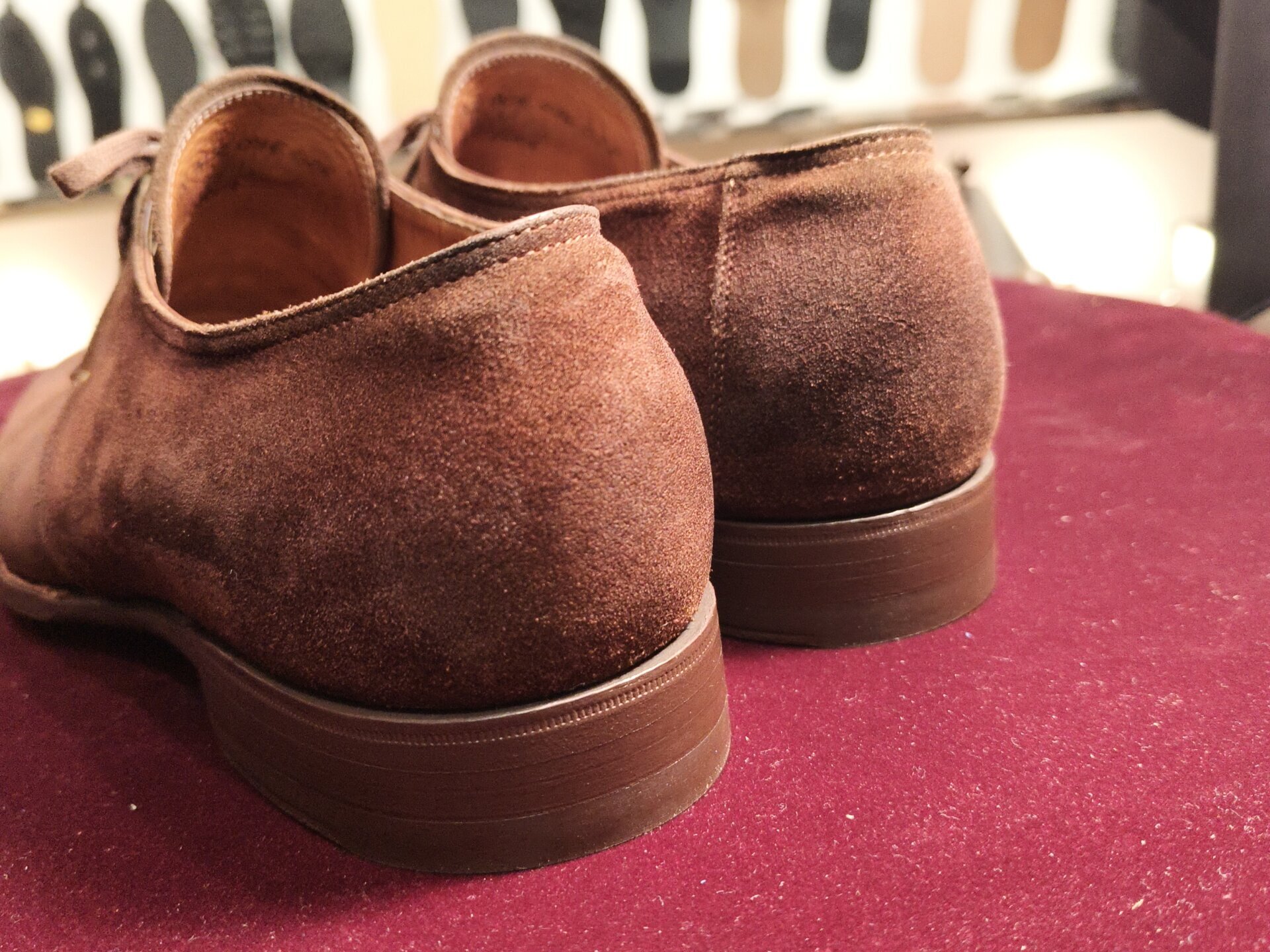 トレーディングポスト 靴修理 全国対応｜オールソール修理後の踵（ヒール後ろ姿 アフター）