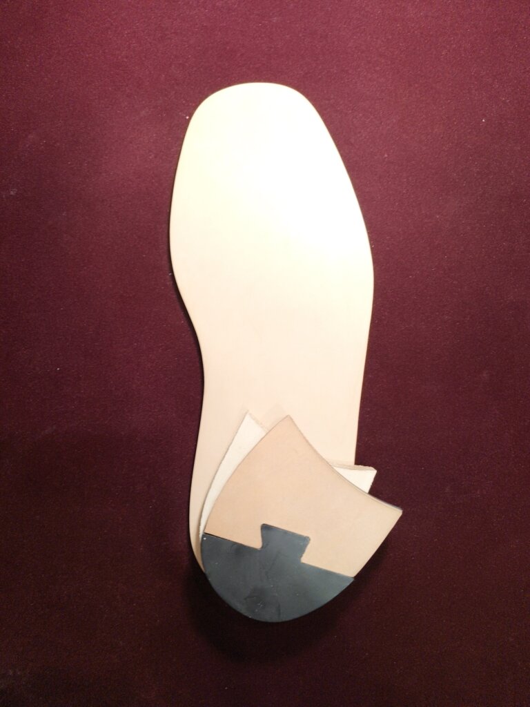 `横浜の靴修理専門店Order靴修理修平の仕立て方針を表すソール構造イメージ`
