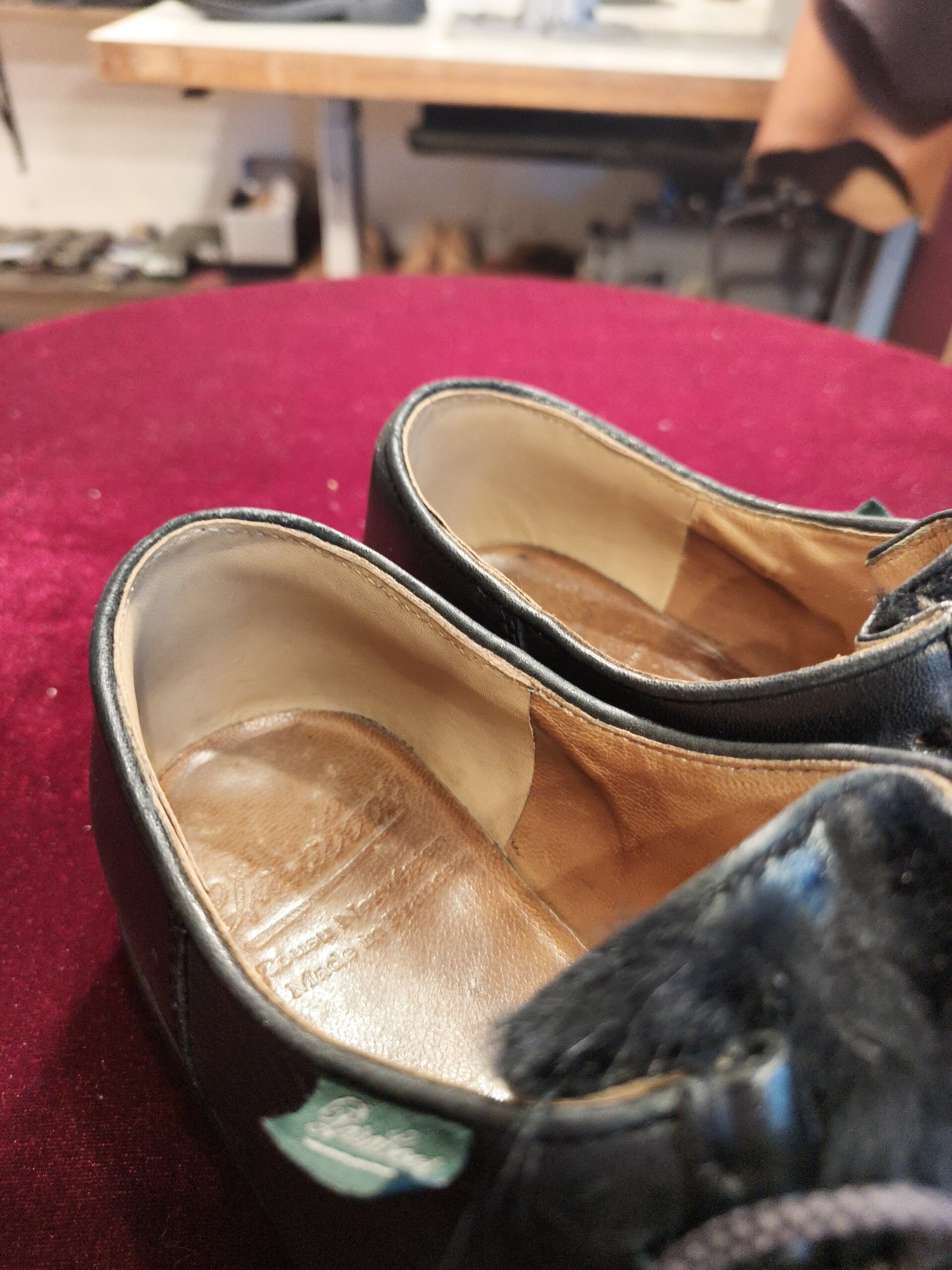 PARABOOT パラブーツの靴底修理後。トップリフト交換とハーフラバー補強を行った横浜の靴修理事例