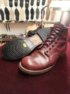 RED WING(レッドウィング) 加水分解 修理 オイル入れメンテナンス