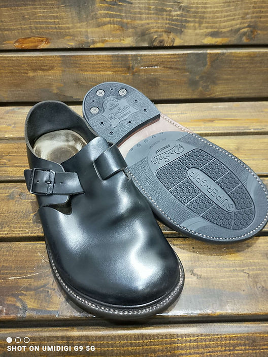 BIRKENSTOCK(ビルケンシュトック)のサンダルカスタムオールソール後、サイドから見た仕上がり|横浜の靴修理事例